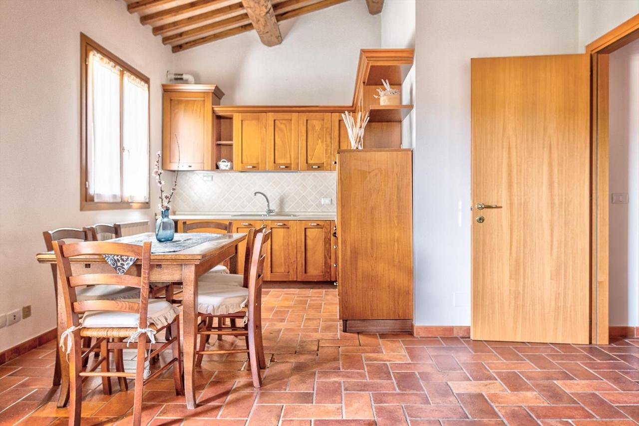 Borgo Del Faggio - Case Vacanza Montepulciano Stazione Eksteriør billede